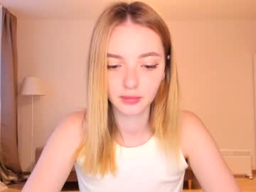 Nude cam girl olli_ver image #2964080