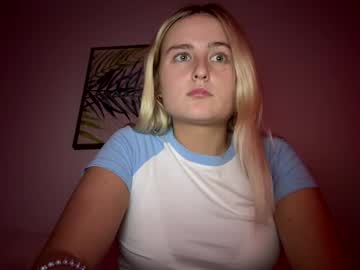Nude cam girl kaybby2005 image #7044385