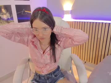Nude cam girl little_effy18 image #6105791