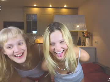 Nude cam girl artemisa_meows image #6278566