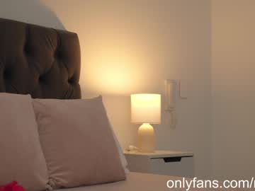 Nude cam girl naughtysammx image #6594096