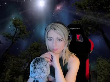 Nude cam girl kimilee22 image #4477704