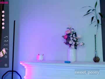 Nude cam girl small_blondee image #2943222