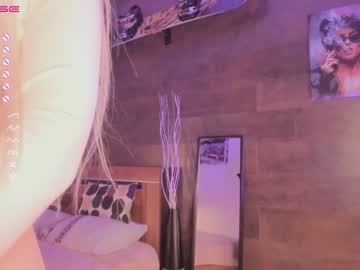 Nude cam girl yolandabertha image #3662223