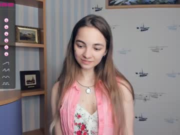 Nude cam girl shy_media image #4365555