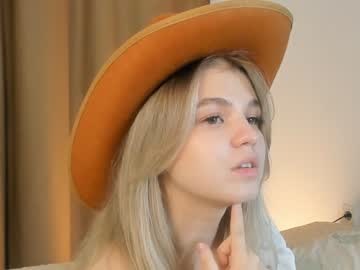 Nude cam girl aryanalarsen image #5038328