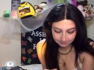 Nude cam girl harleyraequinn7 image #5074796