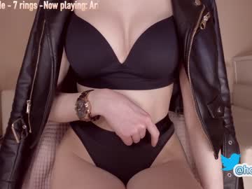 Nude cam girl hollyextra image #920307