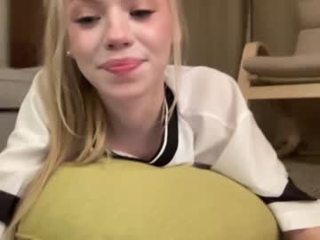 Nude cam girl sonyaplush image #3899031