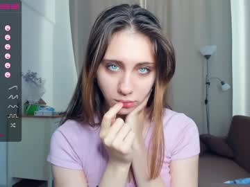 Nude cam girl il0_vee image #4203139