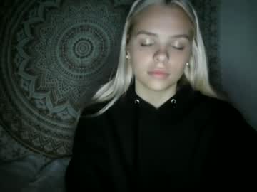 Nude cam girl cindyloulou1 image #5897949