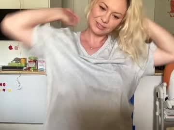 Nude cam girl kiradivine image #4717019