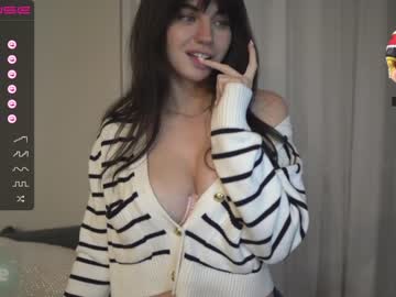 Nude cam girl oxxme image #5214201