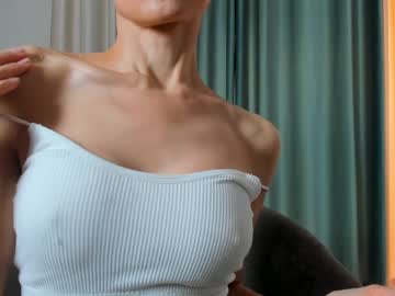Nude cam girl laravongrey image #4574938