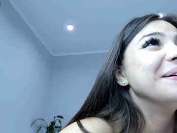 Nude cam girl ai_lyn image #3167569