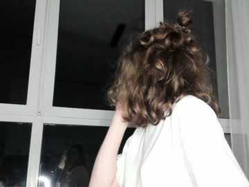 Nude cam girl mxxnsxsul image #2400087