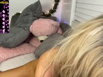 Nude cam girl baddiechloe image #3155421