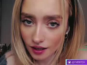 Nude cam girl _yvie_ image #3917197