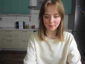 Nude cam girl 1_girl_ image #1470709