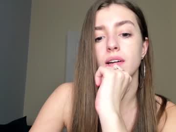 Nude cam girl coy_amina_ image #3588555