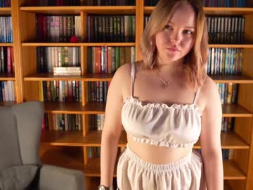 Nude cam girl dinasmit image #6979962