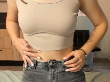 Nude cam girl evangelinagini image #2819833