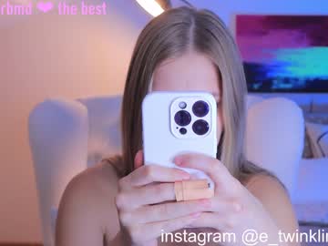 Nude cam girl ella_twinkle image #5617532