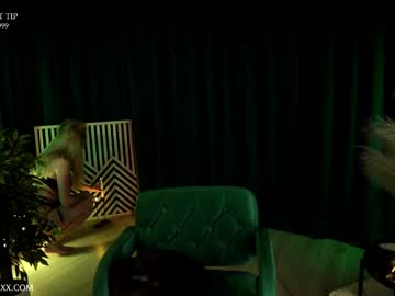 Nude cam girl provocatrixx image #4004611