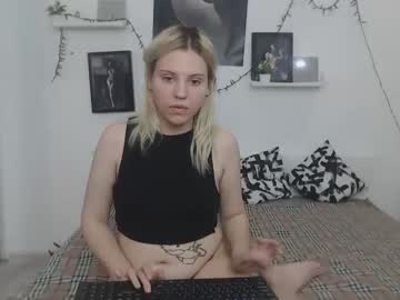 Nude cam girl janecrys image #2107405