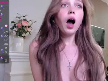 Nude cam girl small_blondee image #1968511