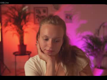 Nude cam girl chillwithkira image #2142200
