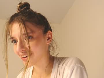 Nude cam girl lesi_moon image #4970460