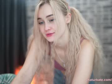 Nude cam girl safinna image #412576