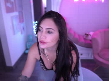 Nude cam girl ashlyeroberts1 image #725737