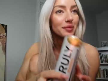 Nude cam girl miss_bee image #3528249