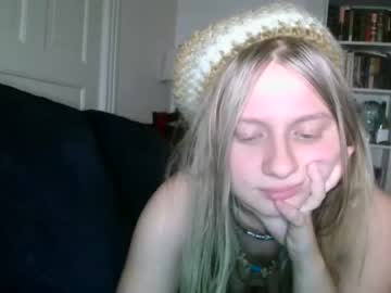 Nude cam girl scartit image #803830