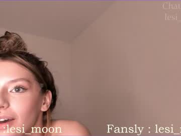 Nude cam girl lesi_moon image #5179522