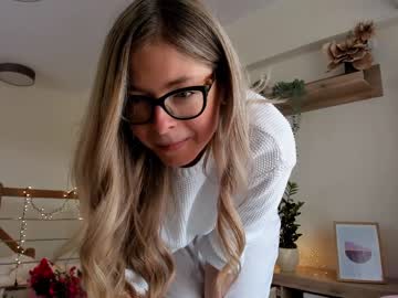 Nude cam girl bestgirl_ofthe_neighborhood image #3594842