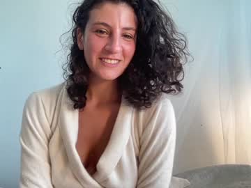 Nude cam girl annareyle image #2342250