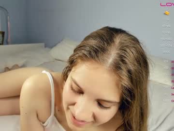 Nude cam girl youne_and_beautiful image #4580900