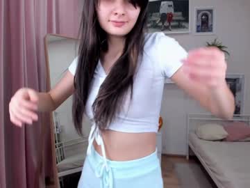 Nude cam girl chloe_holzmann image #2945809