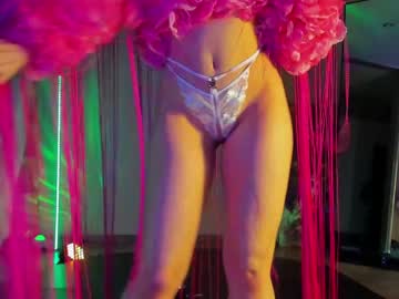 Nude cam girl _meganmeow_ image #4299093