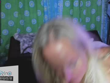 Nude cam girl wondrwomn image #3691576
