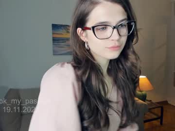 Nude cam girl look_my_passion image #5710594