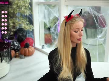 Nude cam girl vika54784 image #2978080