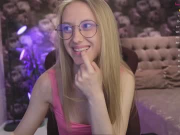Nude cam girl angeellina image #1804191