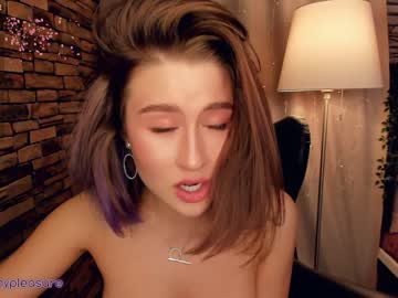 Nude cam girl eugenetomas image #286559