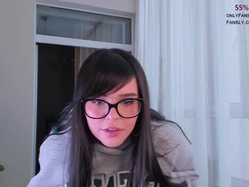 Nude cam girl aavee image #5750270