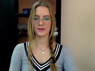 Nude cam girl lilian_l image #854048