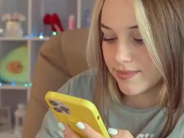Nude cam girl mia_milagros image #1633902